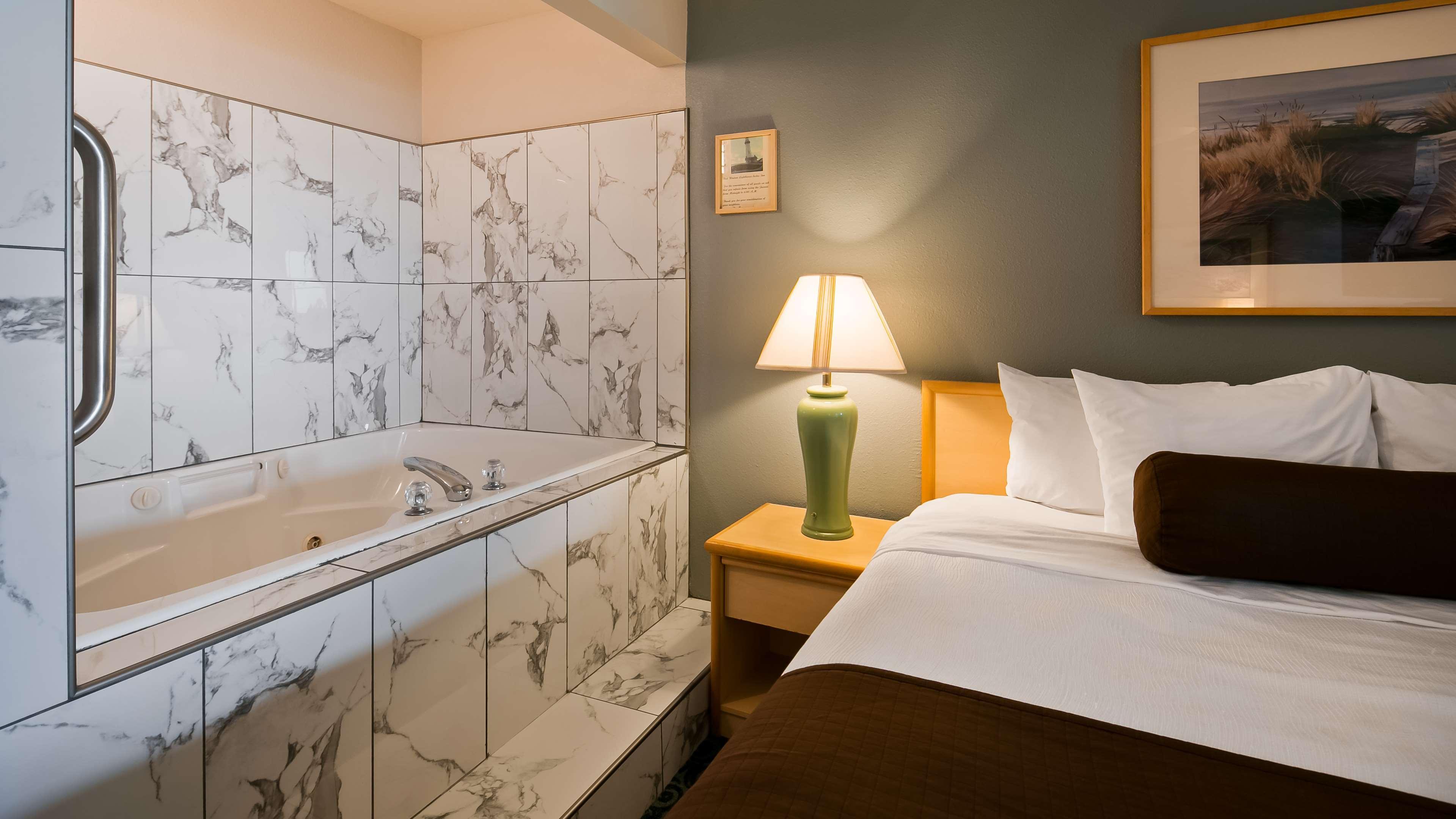 Hotel Lighthouse 3*